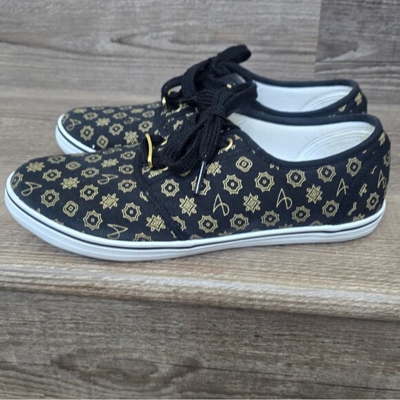 Alfred Durante - Bradford Exchange canvas sneakers tennis shoes size 7 - Picture 1 of 9